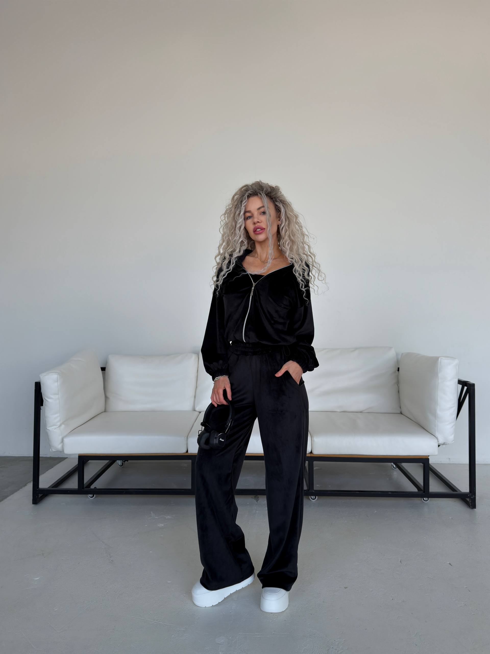 Juodas 3-jų dalių veliūro komplektas