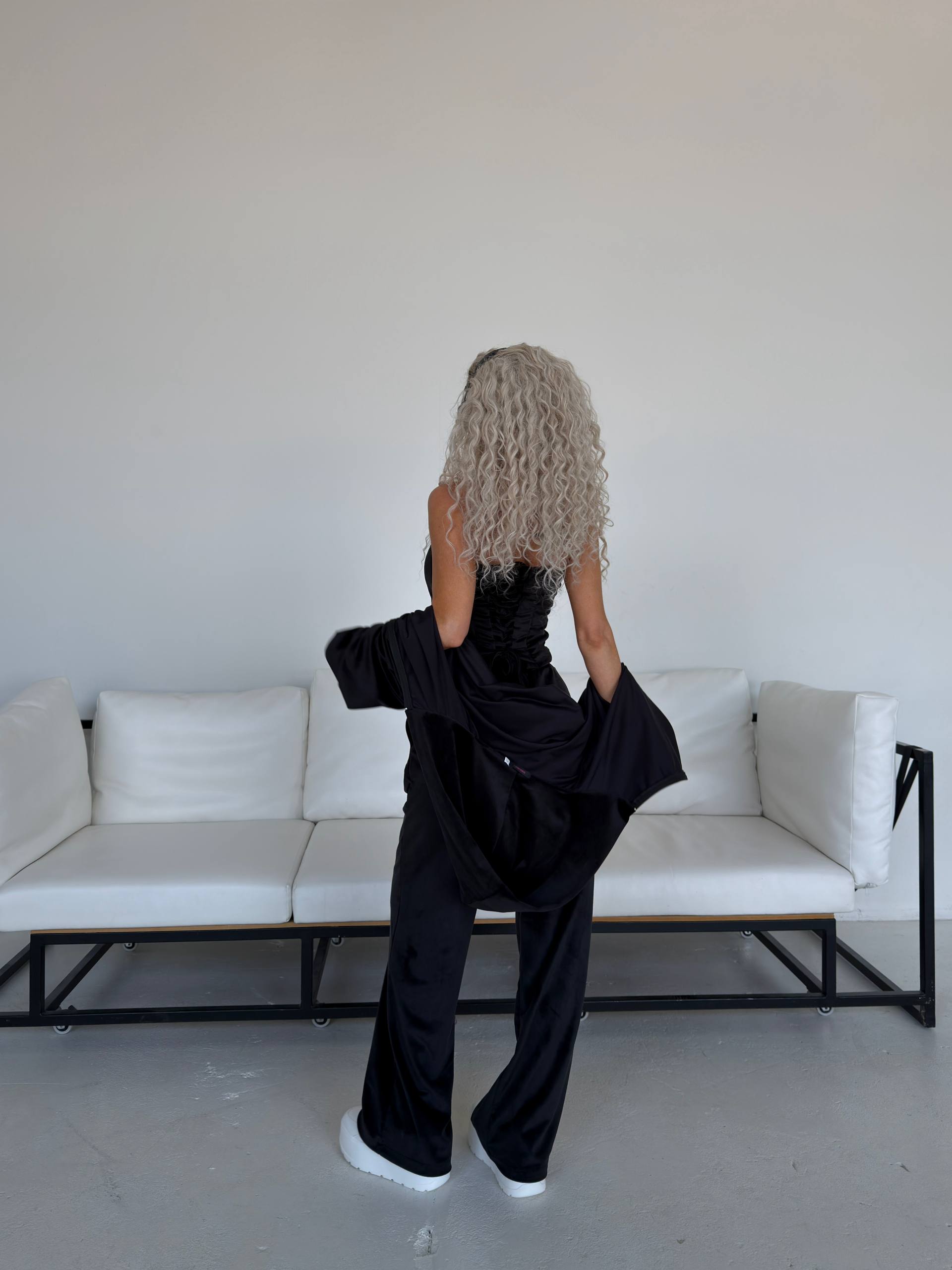 Juodas 3-jų dalių veliūro komplektas