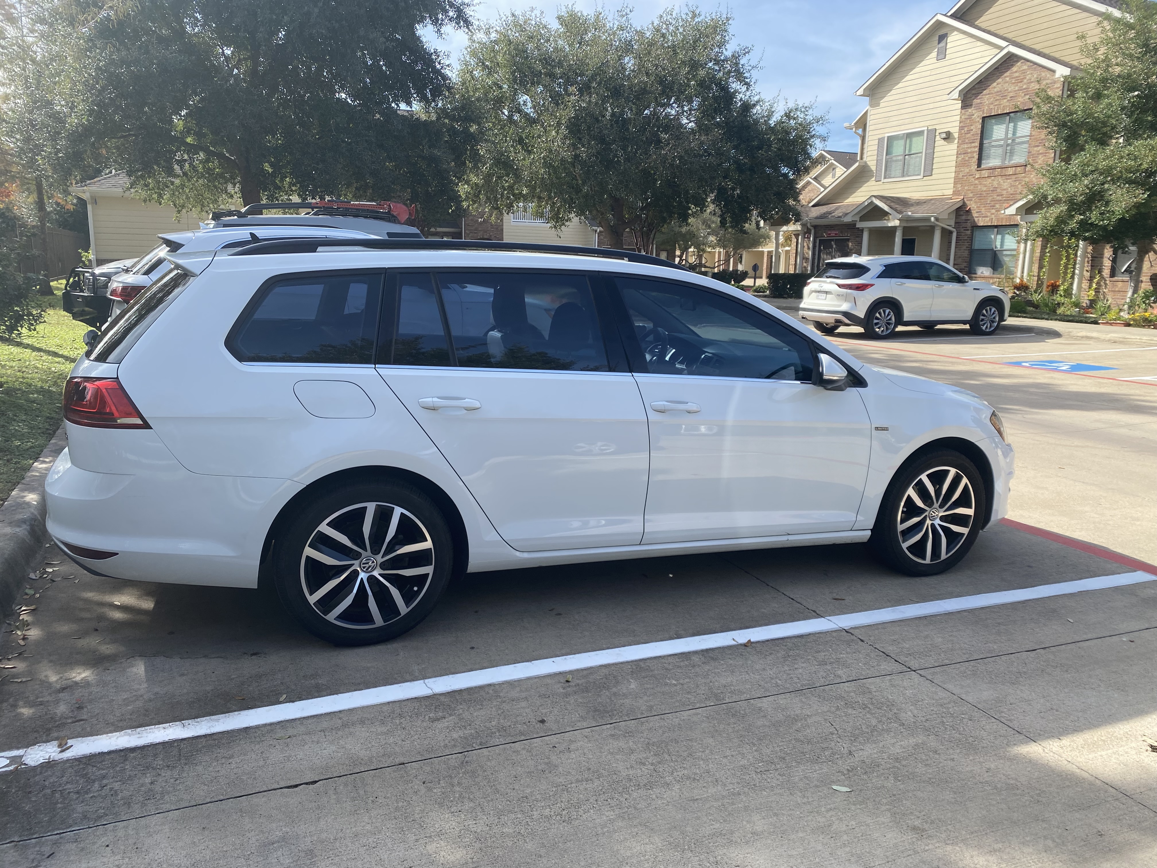2016 Volkswagen Golf Wagen TSI