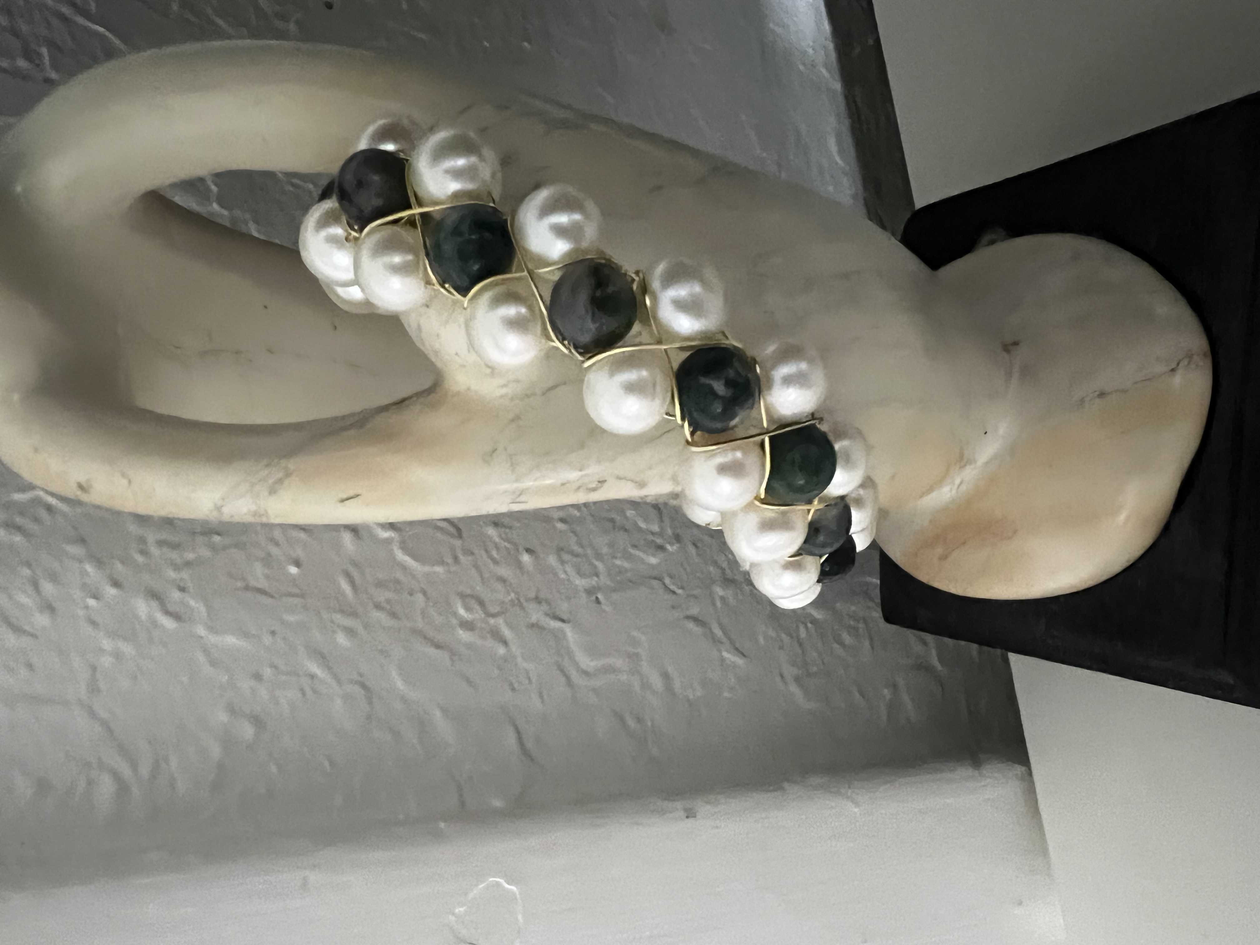 Pulsera de perla y piedra verde