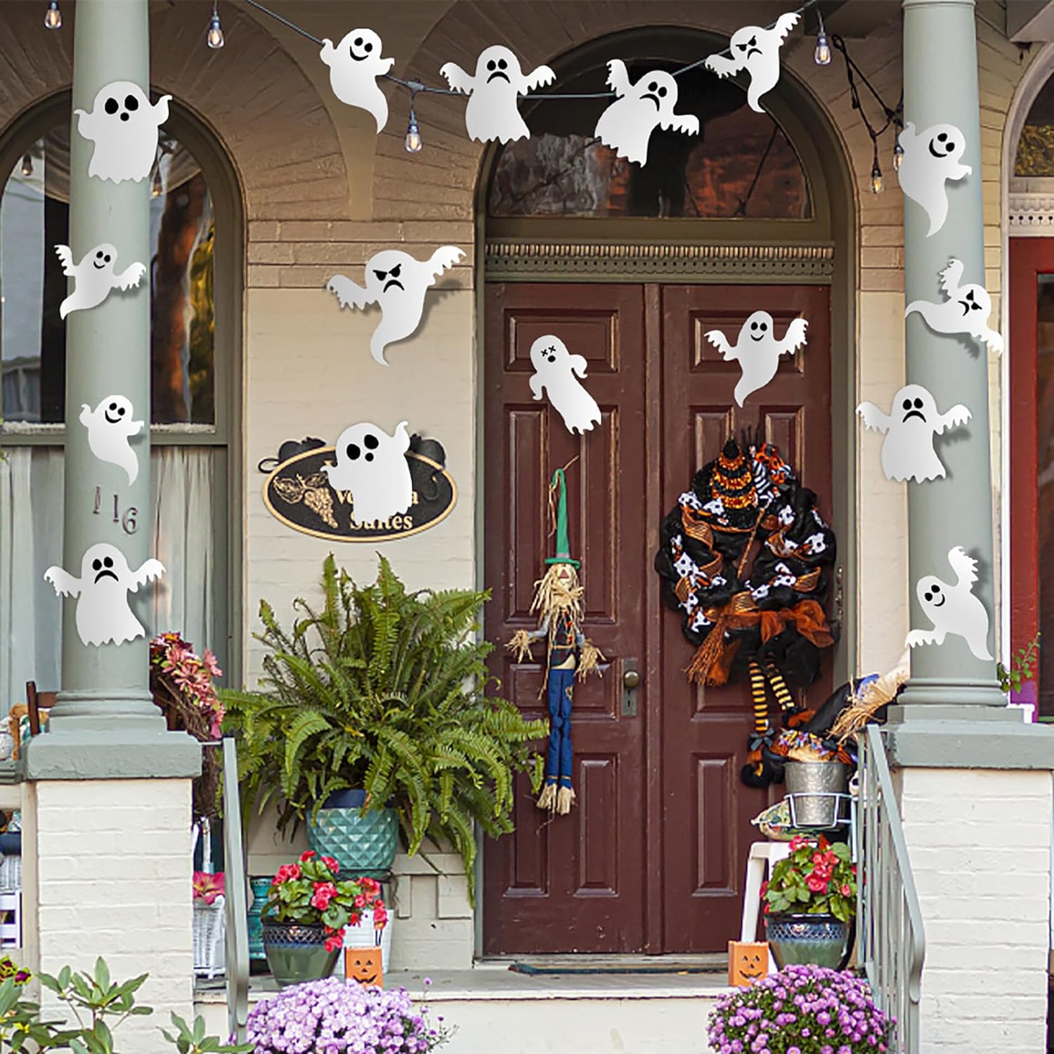 Halloween Wall Stickers 21Pcs Ghost Wall Decals White Ghost Design Halloween Decorations Ghost Wall Decals for Home Bedroom Living Room Bathroom Home School Office Halloween Party Supplies