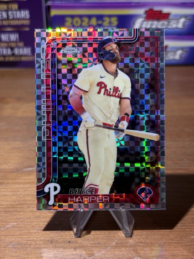 2025 Topps Chrome - X-Fractors - Bryce Harper - Philadelphia Phillies - 150