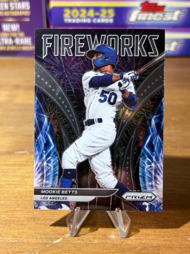 2022 Panini Prizm - Fireworks - Mookie Betts - Los Angeles Dodgers - F-8