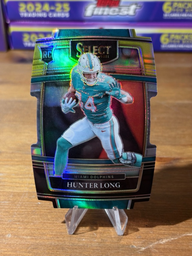 2021 Panini Select Hunter Long - Die Cut Black & Gold Prizm RC - Miami Dolphins