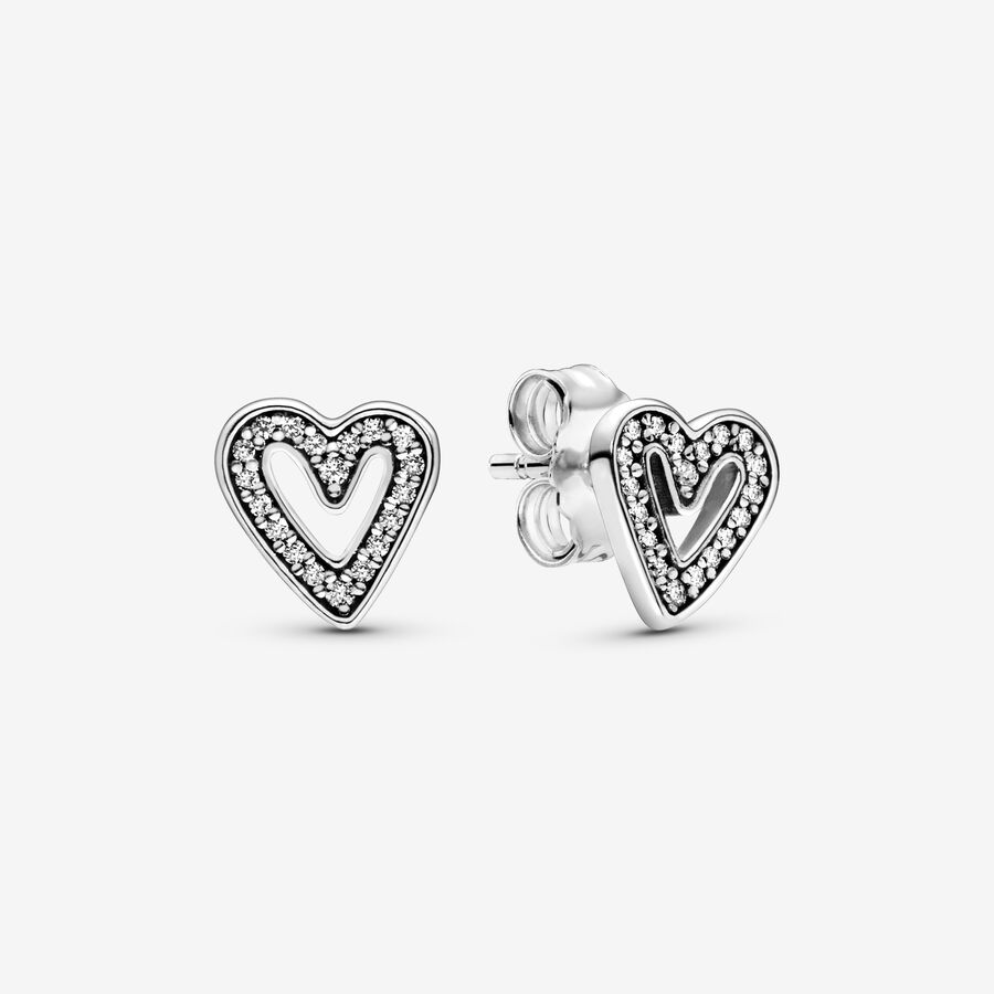 Zarcillos corazones brillantes en plata