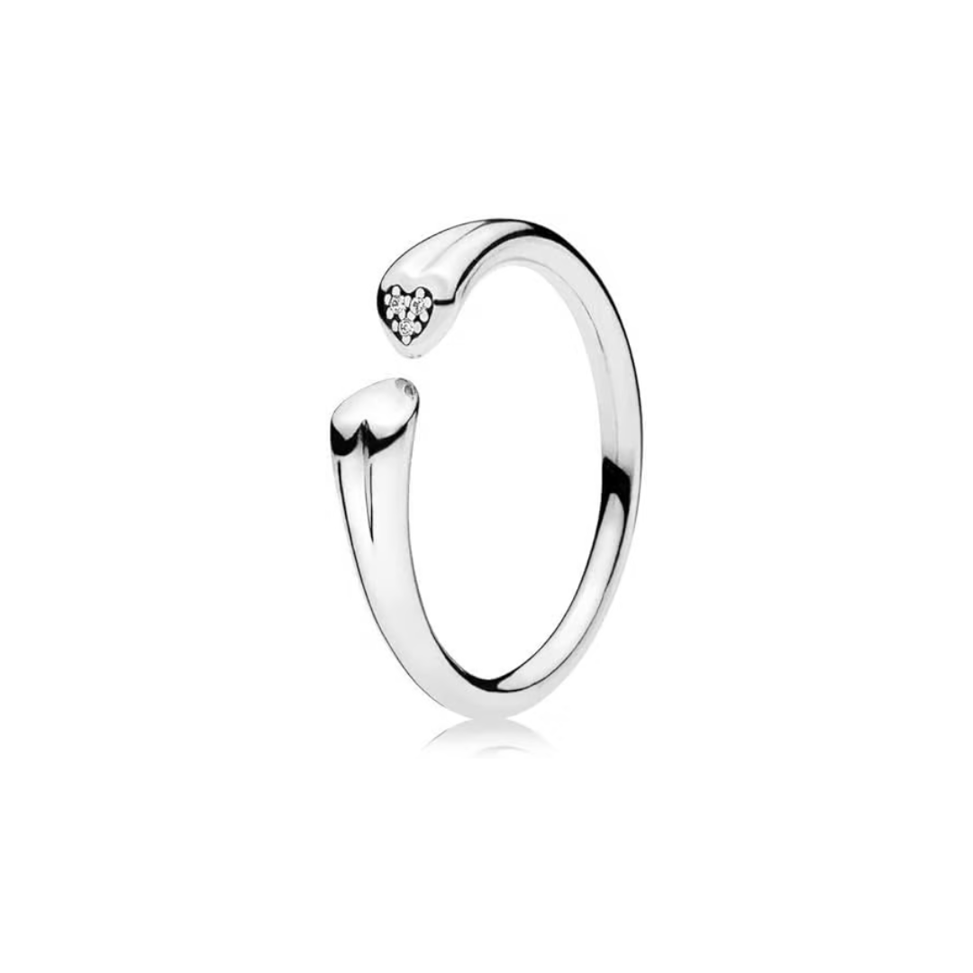 Anillo abierto de dos corazones