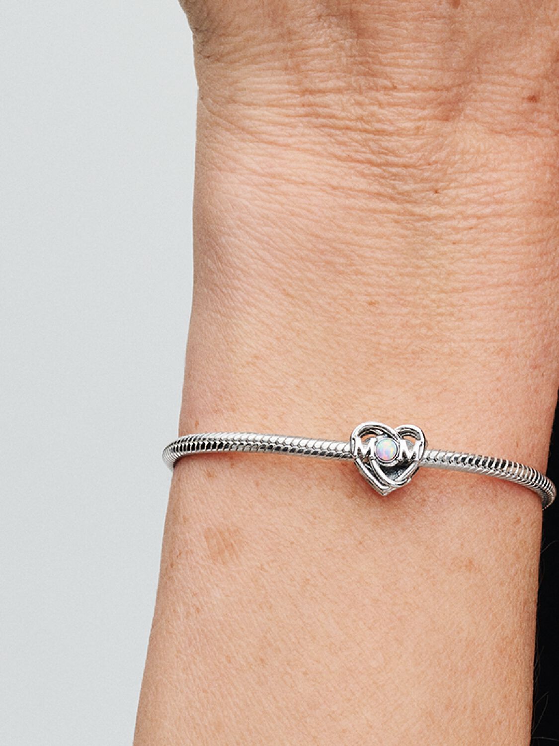 Charm de mamá y corazón calado