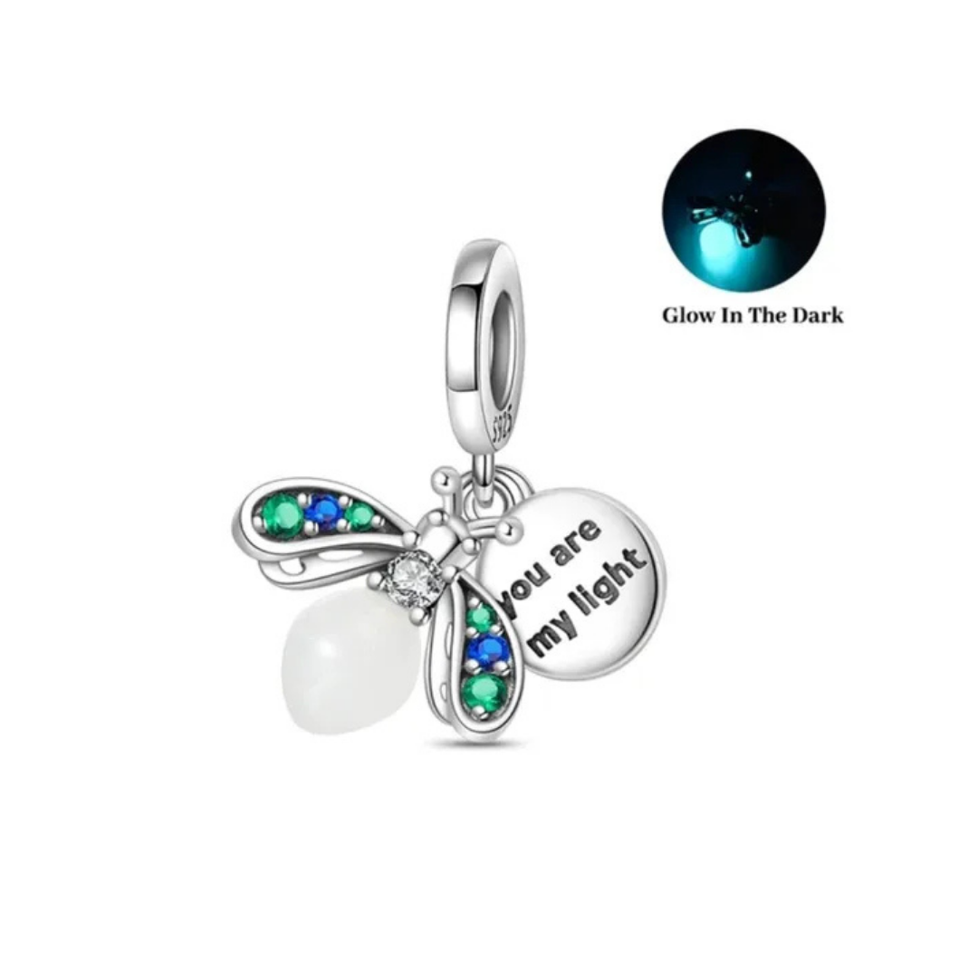 Charm luciérnaga luminosa