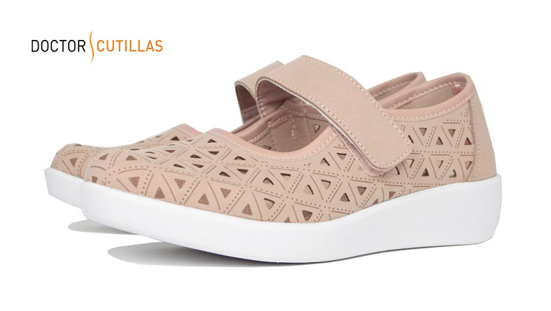 Zapato de pulsera color nude | Doctor Cutillas