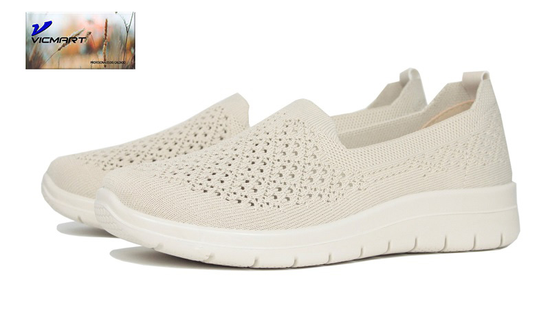 Zapatilla de material elástico con plantilla memory foam
