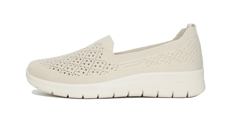 Zapatilla de material elástico con plantilla memory foam