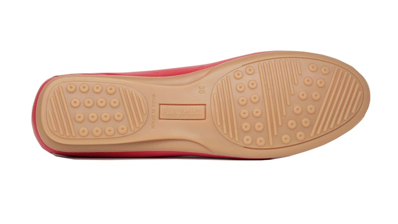 Mocasines rojos con antifaz