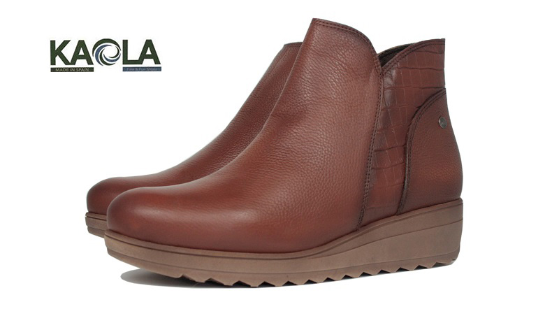 Botines de cuero y piso de goma