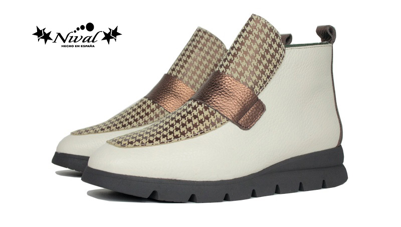 Botines tobilleros blancos con la pala de cuadros Nival Woman