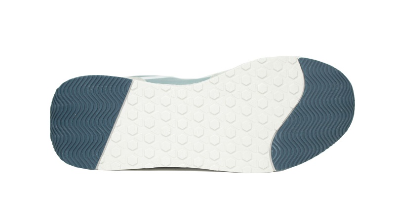 Sneakers azul celeste cordones