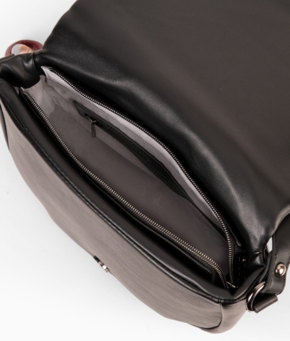 Bolso bandolero negro de Pepe Moll