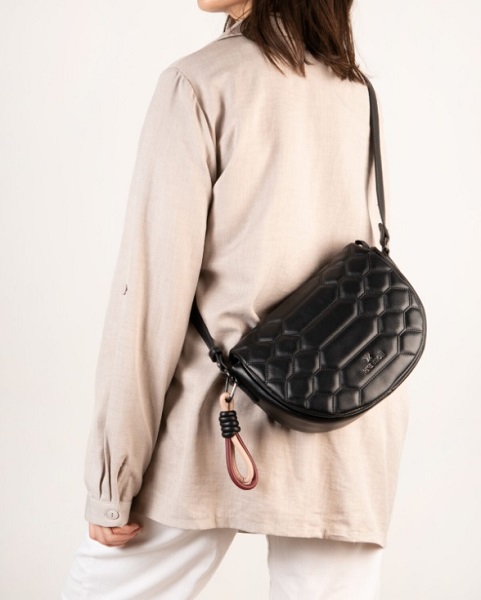 Bolso bandolero negro de Pepe Moll