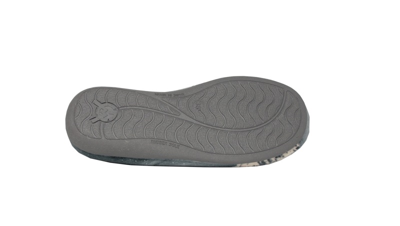 Zapatillas cerradas para casa de plantilla extraíble