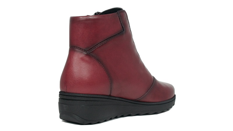 Botines españoles de piel burdeos