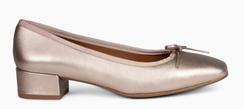 Bailarinas doradas con tacón de 3cm
