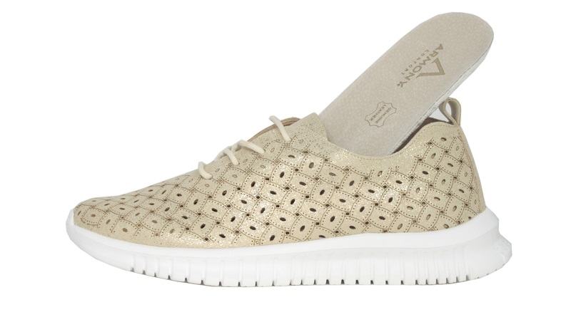 Sneaker dorada calada con cordones | Etika
