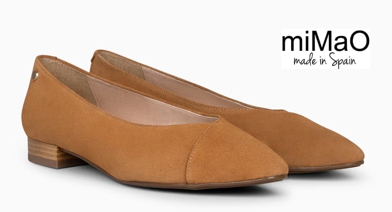 Zapato escotado de serraje camel tacon plano | Mimao