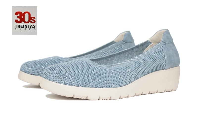 Manoletinas color jeans con cuña de piso Xtralight