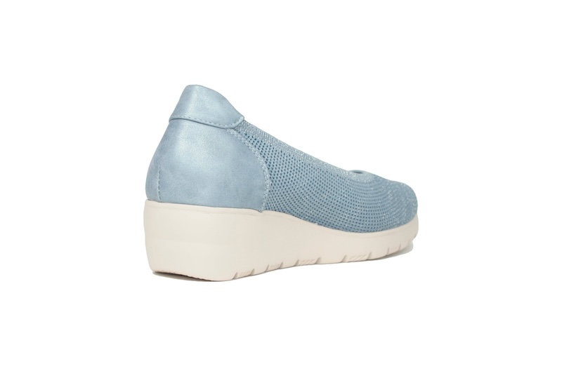 Manoletinas color jeans con cuña de piso Xtralight