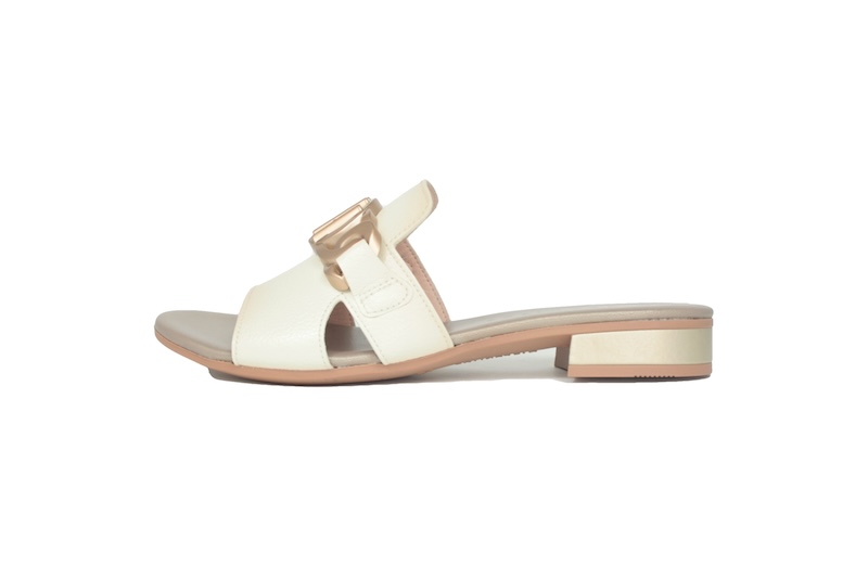 HISPANITAS | Mule modelo Cervo color nata
