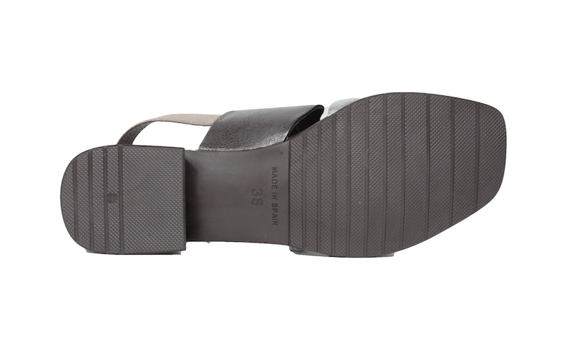 Sandalias de vestir piso negro y colores metalizados