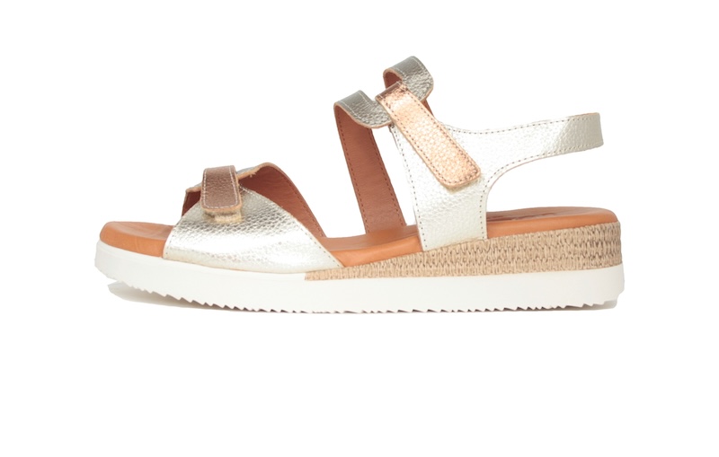 Sandalias metalizadas dos velcros
