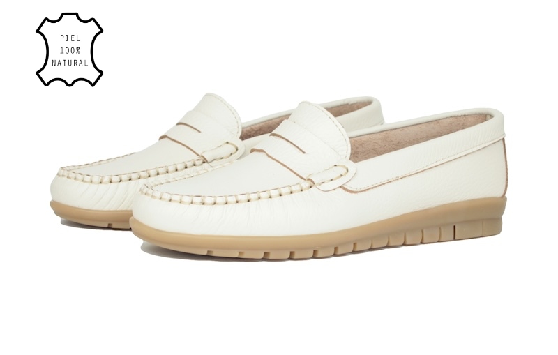Mocasines blancos de entre tiempo