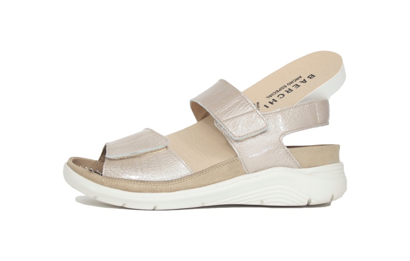 Sandalias para personas con plantillas