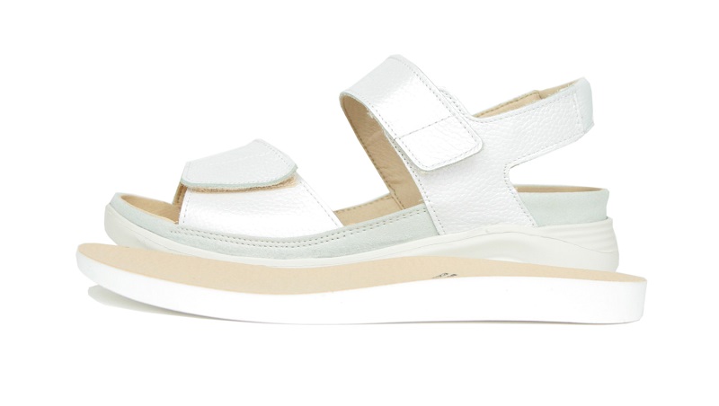 Sandalias blancas para plantillas ortopédicas