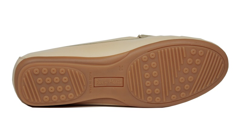 Mocasines de verano de piel beis