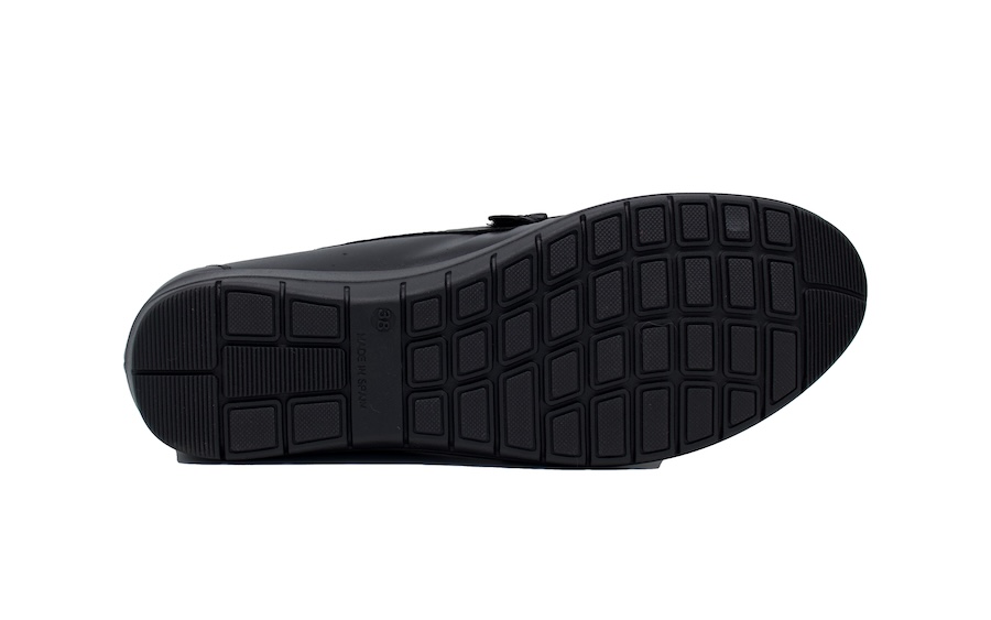 Mocasines con cadena negros