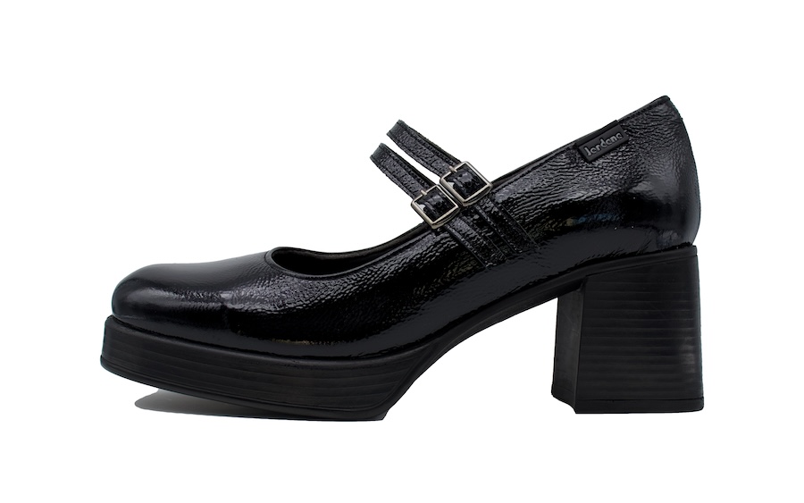 Zapatos de charol negro de doble pulsera con tacón