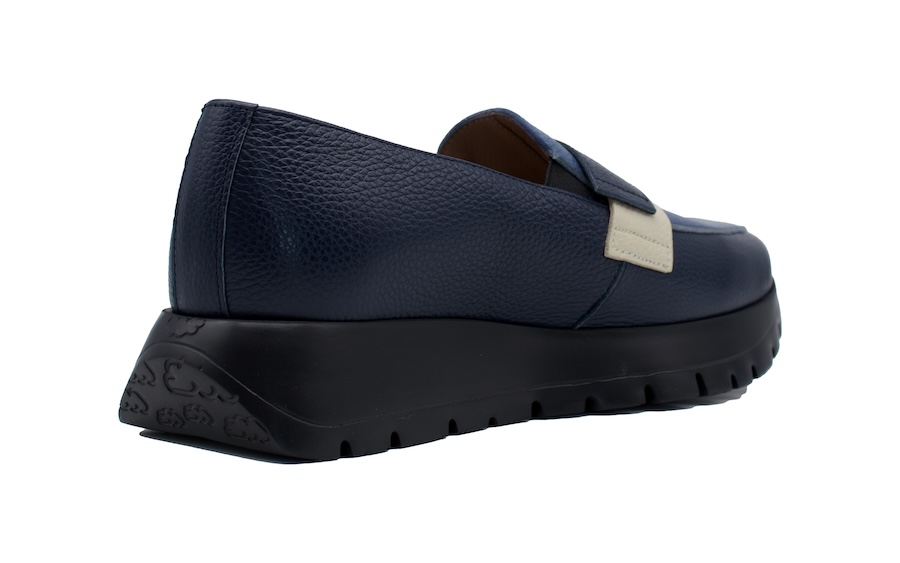 Mocasines sport azul y negro Wonders