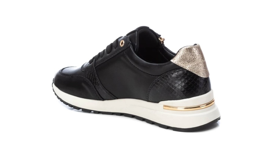 Sneakers negras Xti modelo 14320201