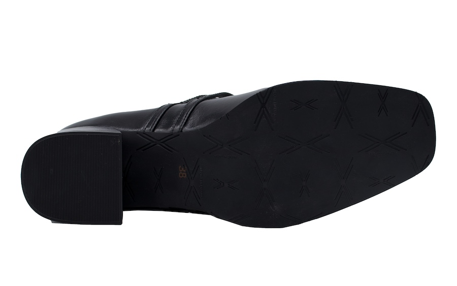 Zapato de vestir negro con doble correa en el empeine