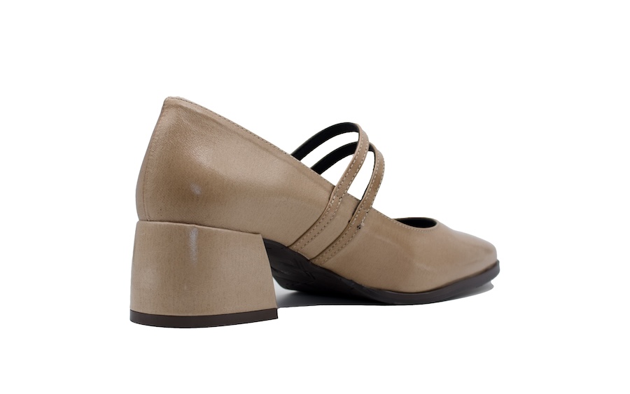Zapatos de vestir estilo merceditas color fango