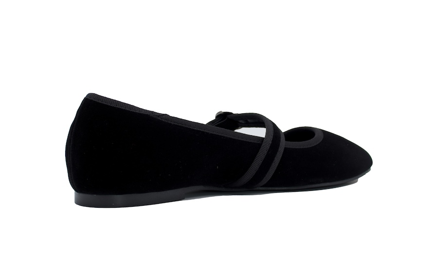 Manoletinas negras con pulsera