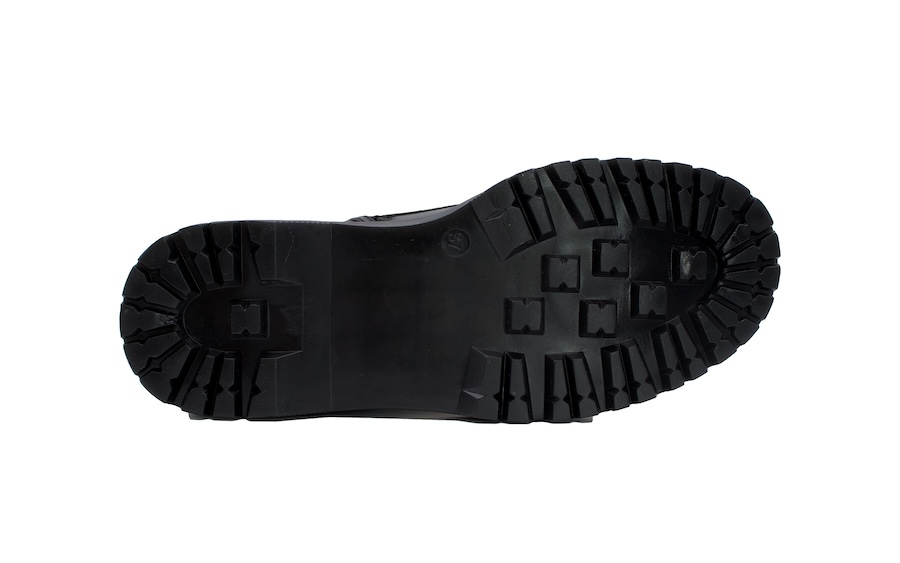 Bota militar negra con cremallera