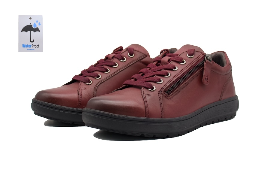 Zapatos de piel color burdeos con cordones y cremalleras