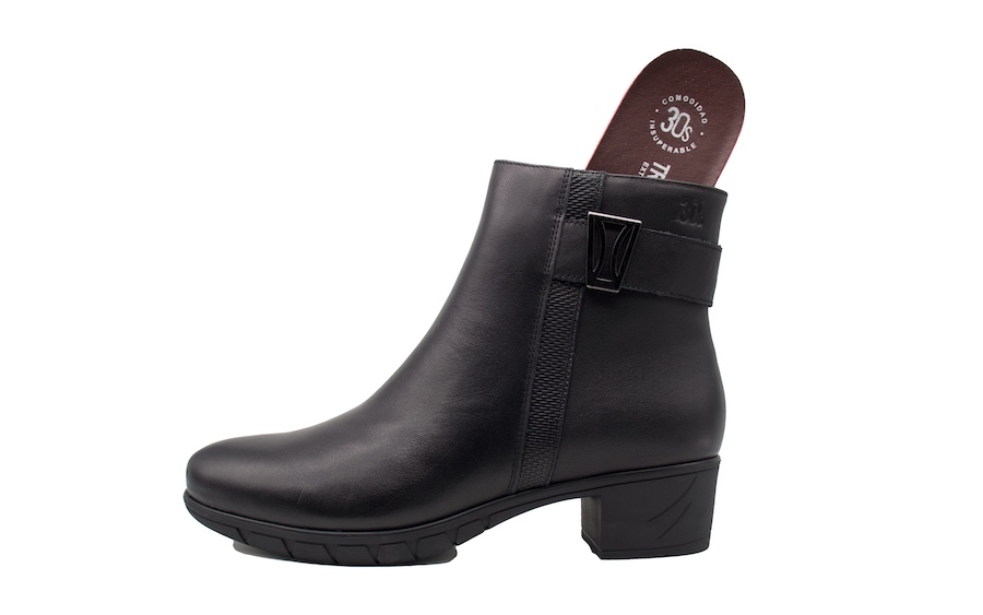 Botín negro vestido tacón bajo