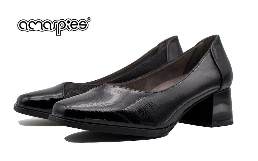 Zapatos de charol para plantillas ortopédicas
