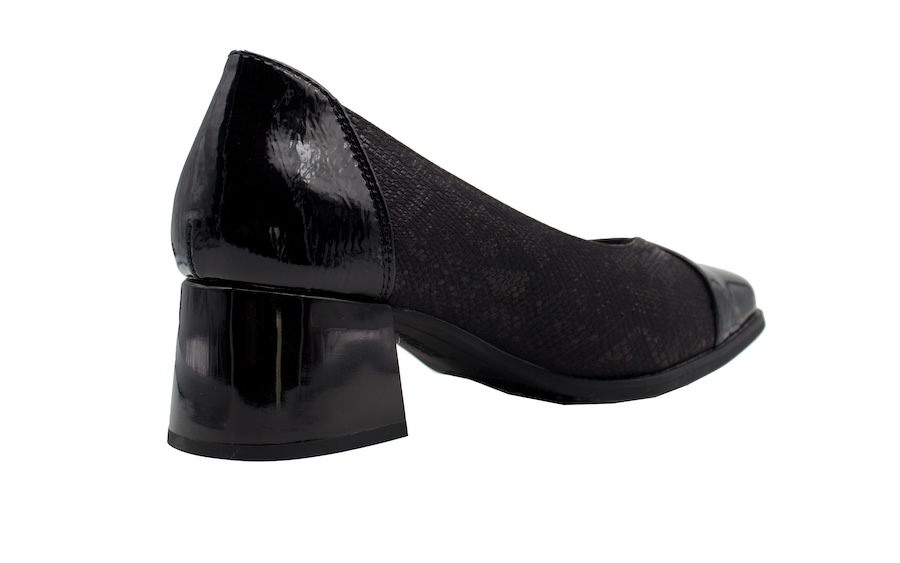Zapatos de charol para plantillas ortopédicas