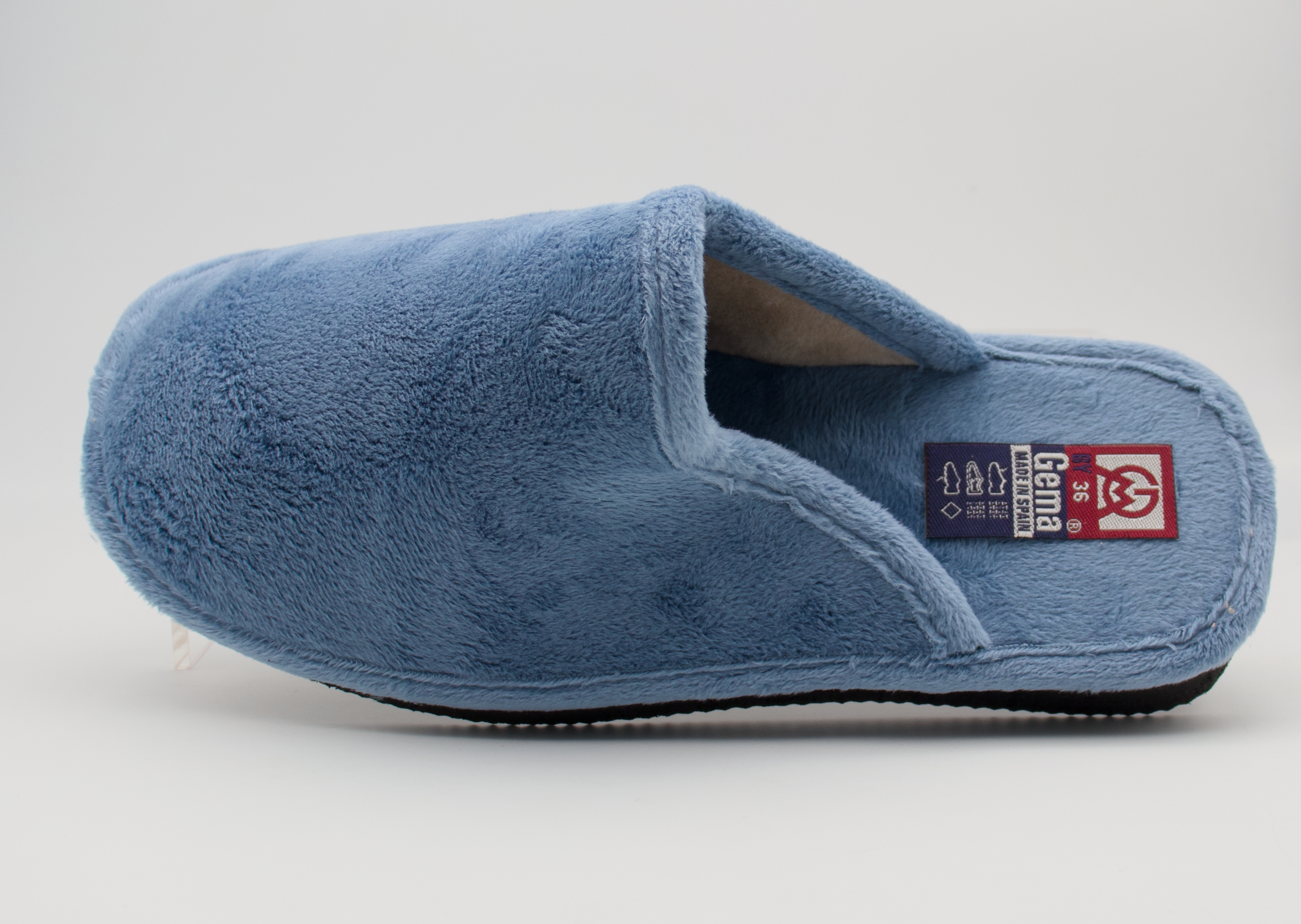 Zapatilla piso microporoso