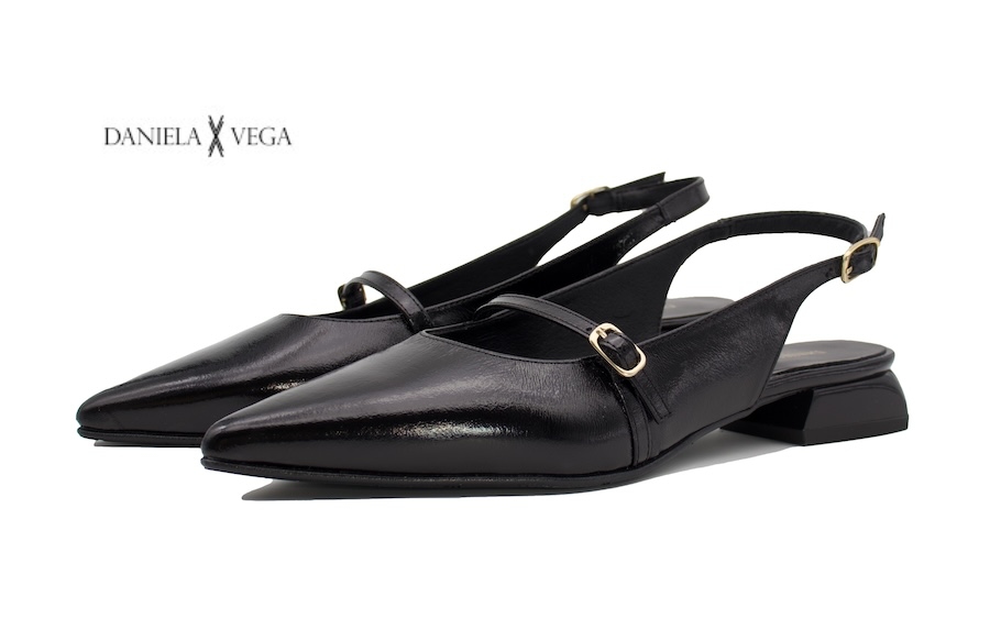 Zapatos negros planos de vestir
