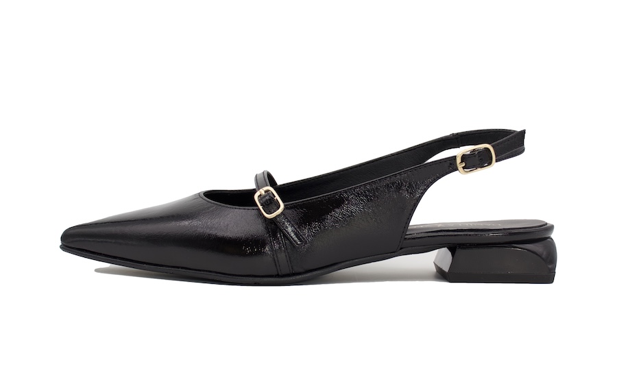 Zapatos negros planos de vestir
